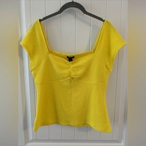 NWOT Halogen M Bright Yellow Fitted Cap Sleeve Knit Ruched Stretch Shirt Top